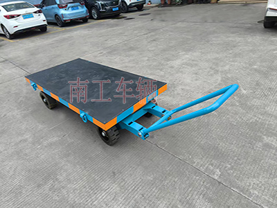 3吨小型平板拖车 还橡胶垫工具车I.jpg