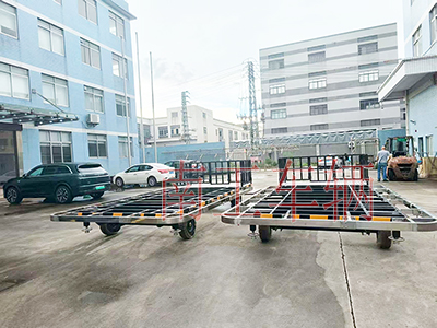 4吨小护栏带不锈钢挂件牵引平板拖车4I.jpg