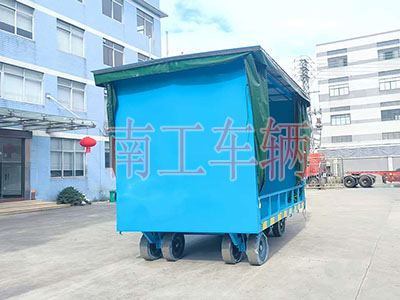 1765849296507429.jpg 牵引雨篷平板拖车1I.jpg