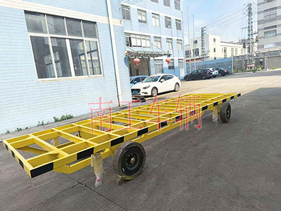 4吨骨架式平板拖车牵引工业拖车底盘3I.jpg