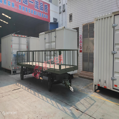 1769073288329932.jpg 5吨护栏型平板拖车军绿色I.jpg