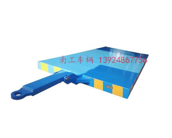 1676949175684249.jpg 25吨小轮子超低平板拖车2D.jpg