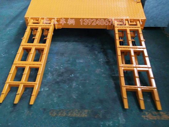 1677548059741794.jpg 带过渡桥5吨平板拖车I.jpg