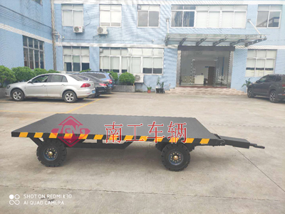 1675732026571867.jpg 2吨移动牵引平板拖车2I.jpg