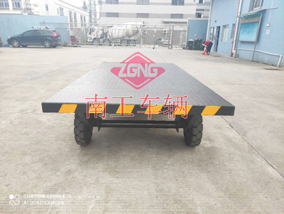 1675732049638239.jpg 2吨移动牵引平板拖车6I.jpg